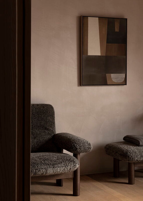 Brasilia Ottoman / Dark Stained Oak